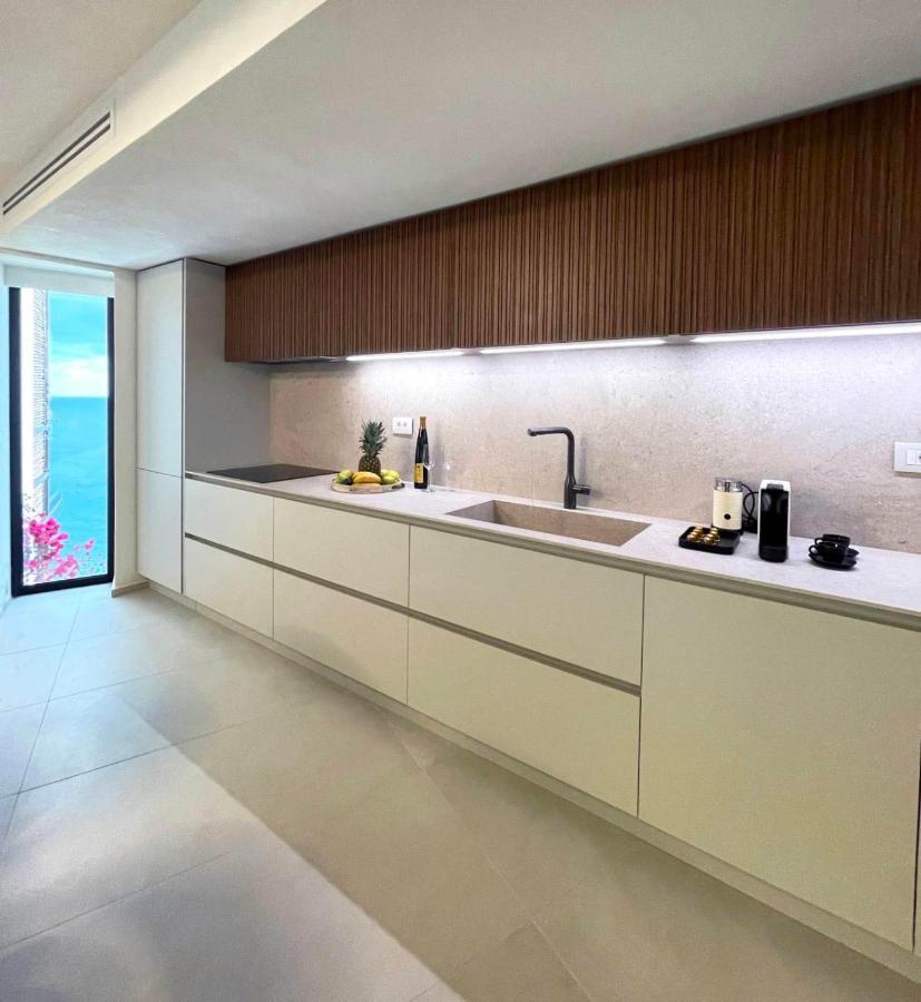 Mystique Luxury Suite Achlia 外观 照片