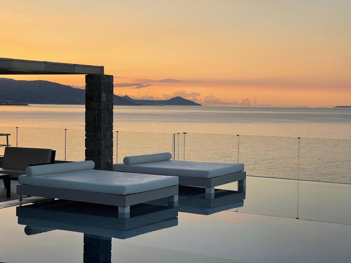 Mystique Luxury Suite Achlia 外观 照片