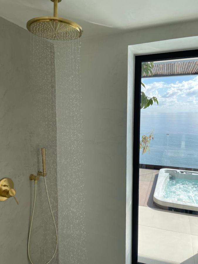 Mystique Luxury Suite Achlia 外观 照片