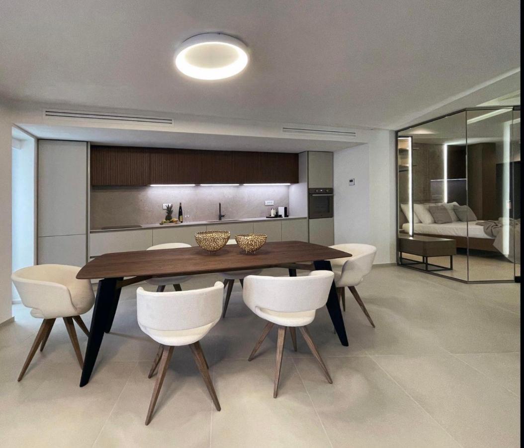 Mystique Luxury Suite Achlia 外观 照片
