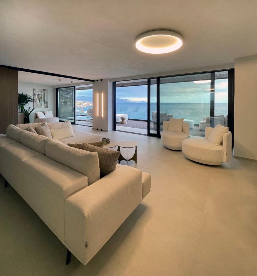 Mystique Luxury Suite Achlia 外观 照片