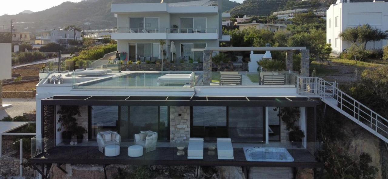 Mystique Luxury Suite Achlia 外观 照片