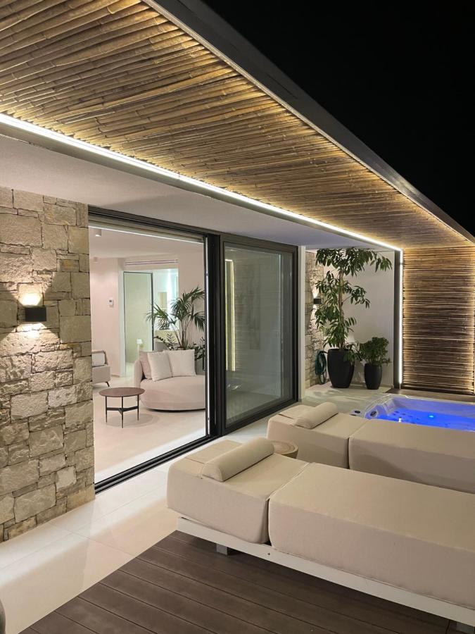 Mystique Luxury Suite Achlia 外观 照片