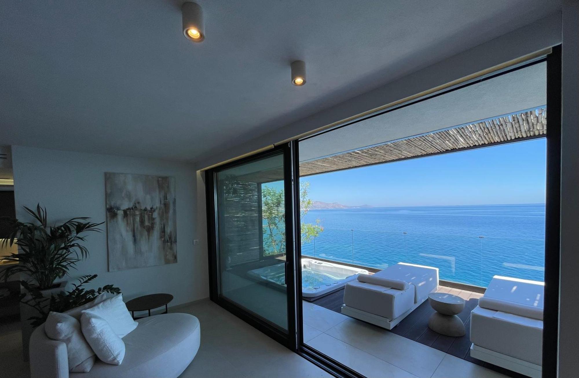 Mystique Luxury Suite Achlia 外观 照片