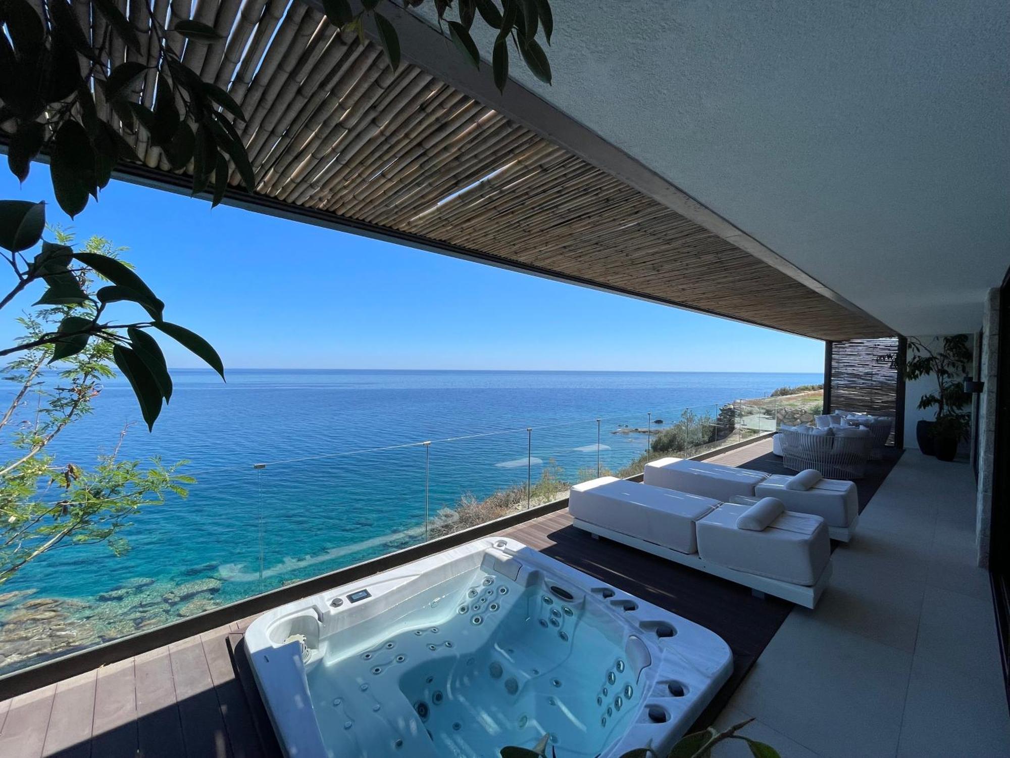 Mystique Luxury Suite Achlia 外观 照片